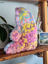 Load image into Gallery viewer, 🐆✨12” FluffleDot in Animal Party
